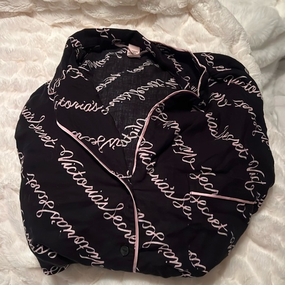 Victoria secret button up pajama top - Picture 2 of 3